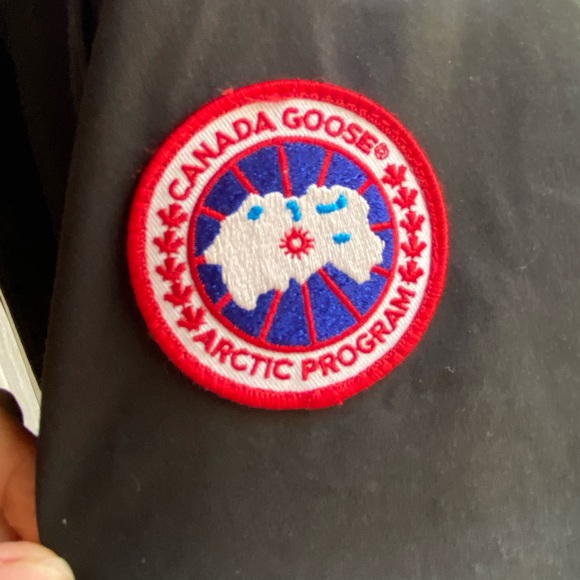 Canada Goose Trillium Parka - Picture 8 of 16